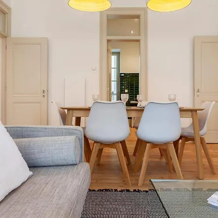 Charming 2bdr In Lapa By Lovelystay