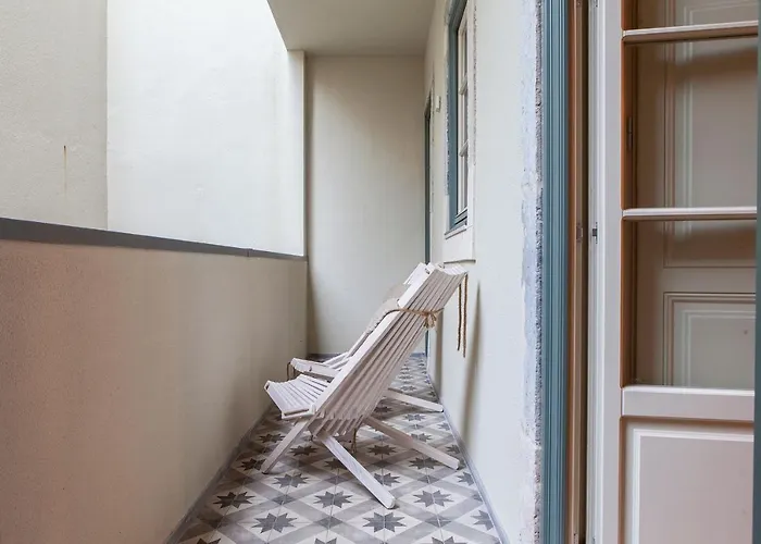 Charming 2bdr In Lapa By Lovelystay * Lisboa