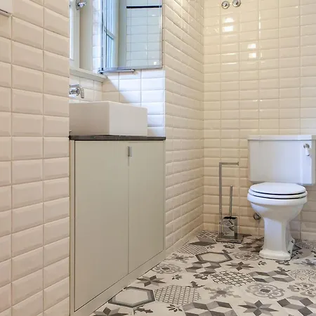 Charming 2bdr In Lapa By Lovelystay Apartment Lisbon